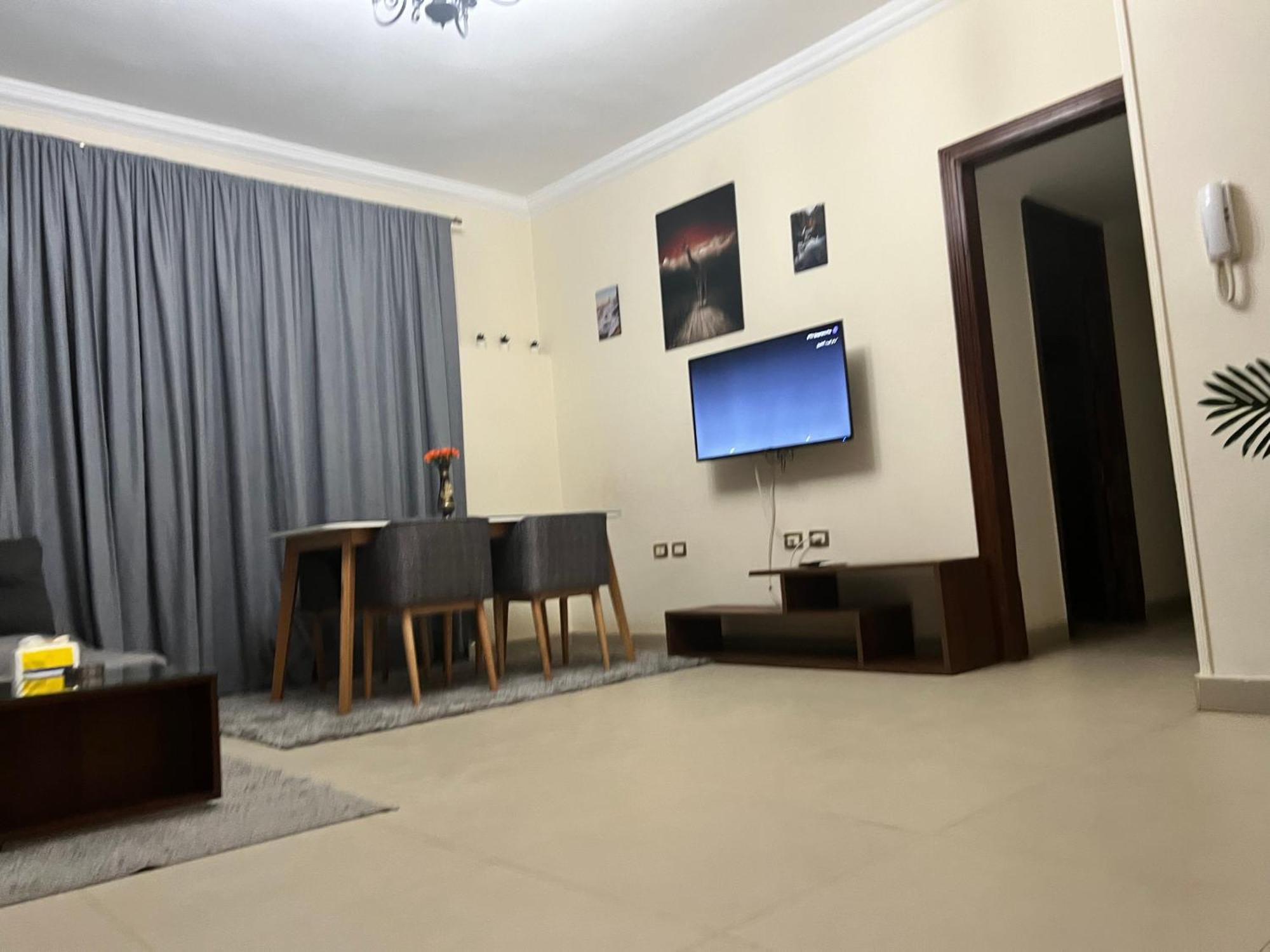 Hidden Gem With Pool Access In New Apartment Cairo